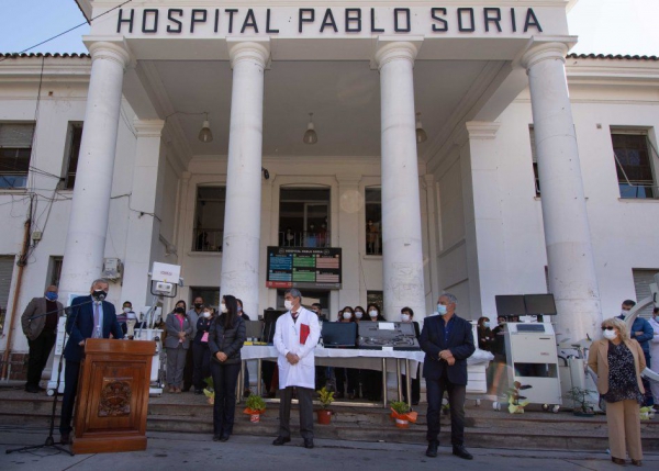 Morales entreg&oacute; equipamientos al Hospital Pablo Soria