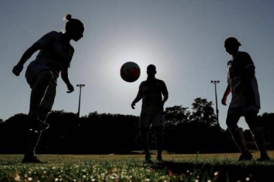 Inscriben para la Escuela Formativa de Fútbol Femenino Municipal en barrio Chijra