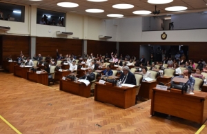 Tom&oacute; estado parlamentario el Presupuesto y se prest&oacute; acuerdo para cargos de jueces