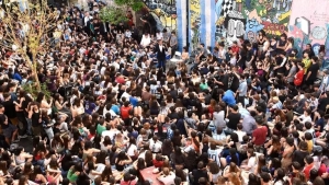 Massa cerr&oacute; la campa&ntilde;a en una escuela porte&ntilde;a y le habl&oacute; a los j&oacute;venes: &ldquo;La mayor utop&iacute;a es defender la igualdad de oportunidades&rdquo;