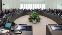 El directorio del FMI aprob&oacute; el desembolso de USD 800 millones y pidi&oacute; &ldquo;mejorar la calidad del ajuste fiscal&rdquo;