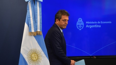 Massa consigui&oacute; renovar toda la deuda en pesos y obtuvo 360 mil millones extras para financiarse sin emisi&oacute;n