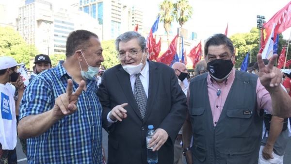 El kirchnerismo cree que la marcha contra la Corte fue un &eacute;xito y advierte: "Esto reci&eacute;n empieza"