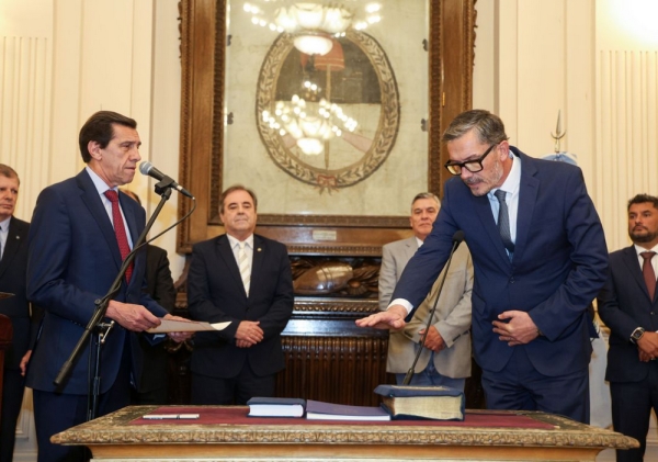 Sadir posesionó a Alejandro Bossatti como Procurador General del MPA