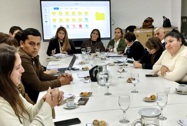 Educaci&oacute;n y Legislatura coordinan agenda de trabajo