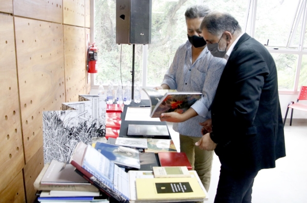 Municipio record&oacute; al artista Guillermo Roux