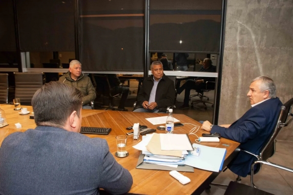 Jujuy pone de sus recursos y logra garantizar el transporte