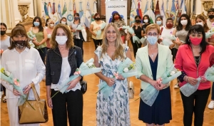 Tulia Snopek homenaje&oacute; a las mujeres que luchan y honran la vida