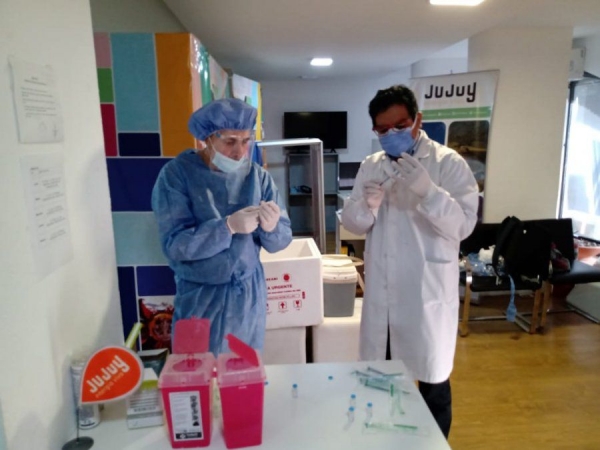 Inici&oacute; la vacunaci&oacute;n a juje&ntilde;os residentes en C&oacute;rdoba