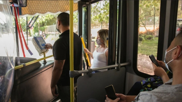 Se complica el transporte por deuda de subsidios por mas de 4 mil millones