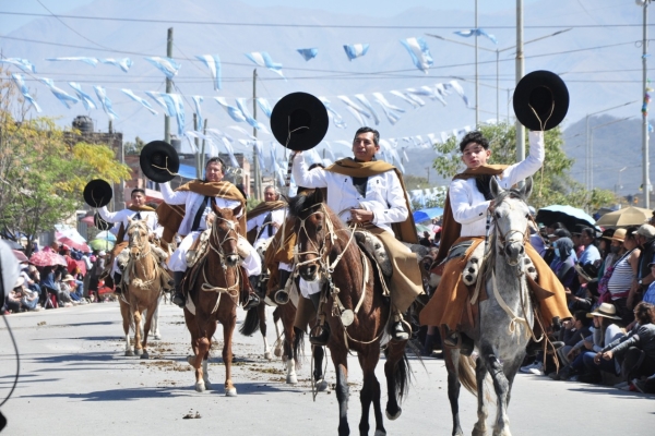 Operativo de tr&aacute;nsito con motivo del desfile gaucho por el &ldquo;D&iacute;a de la Tradici&oacute;n&rdquo;