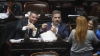 Mandan a los diputados a dormir y los citan a las 6 de la ma&ntilde;ana