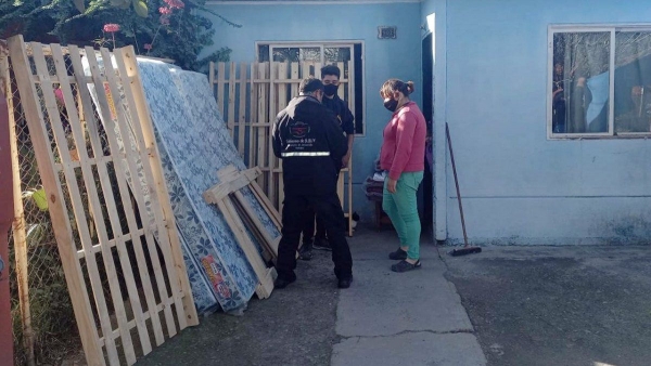 Brindan ayuda social a familias de Alto Comedero