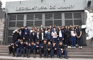 Estudiantes del Colegio Nuestra Se&ntilde;ora del Huerto en la Legislatura