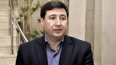 Arroyo acept&oacute; la renuncia de 14 funcionarios que autorizaron compras por sobre el precio testigo