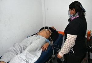 Controles de salud en la escuela de boxeo “Pumita Carabajal”