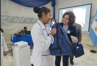 Estudiantes de Enfermería recibieron mochilas técnicas