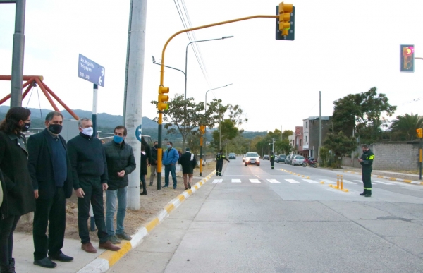 Nuevo sistema de semaforizaci&oacute;n en la Hip&oacute;lito Yrigoyen