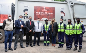 Primer equipo de "recolectoras" de basura