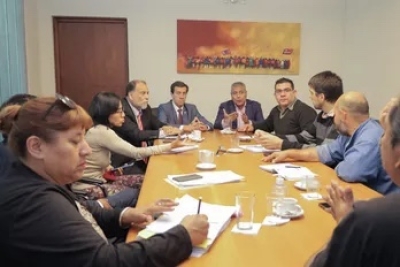 Carlos Sadir dio continuidad a las mesas de di&aacute;logo con el SEOM y gremios del interior