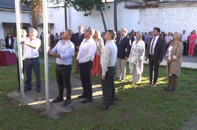 Recambio de insignias patrias en el Concejo Deliberante