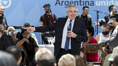 Anunciaron un bono de fin de a&ntilde;o de $8.000 para jubilados