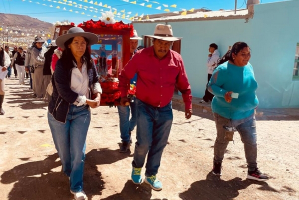Liviara, honr&oacute; a sus santos patrono y festej&oacute; su aniversario