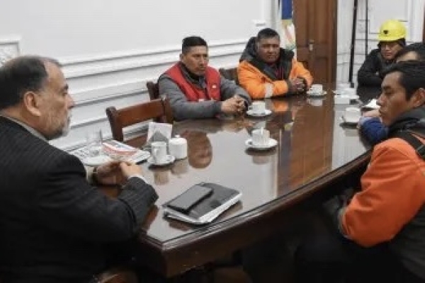 El Gobierno de la Provincia recibi&oacute; a trabajadores de mina El Aguilar
