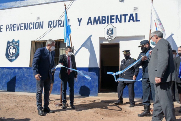 Morales inaugur&oacute; unidades de seguridad en Palma Sola