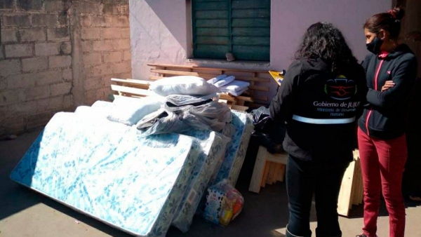 Ayuda a familias de Fraile y Monterrico por incendios en sus hogares