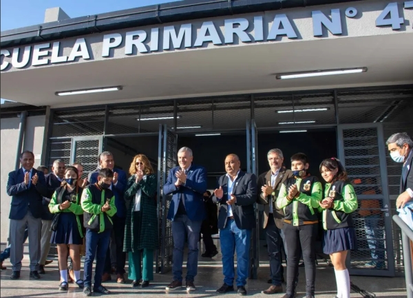 Con Renta de Cauchari: Morales inauguró una escuela Santa Clara