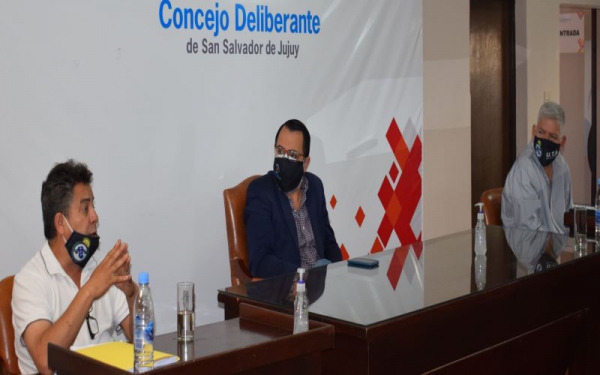 Concejales se reunieron con UTA por problematica del transporte