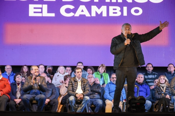 Morales: &ldquo;Carlos Sadir seguir&aacute; concretando sue&ntilde;os y desde la Naci&oacute;n aportar&eacute; como presidente de los argentinos&rdquo;