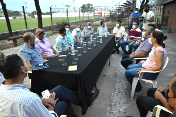 Reuni&oacute;n del COE con autoridades del ramal