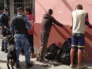 Por incumplir la cuarentena detienen a m&aacute;s de 50 personas