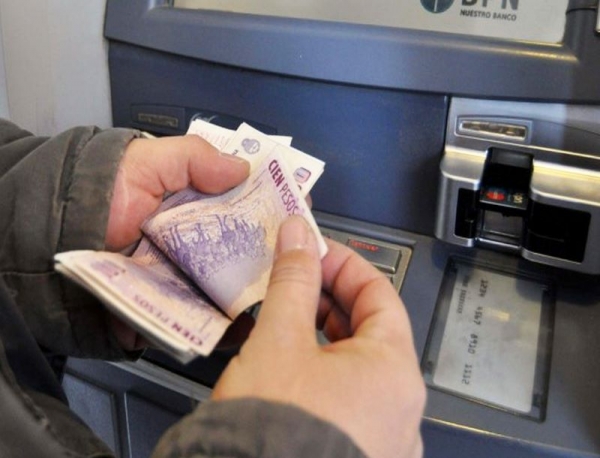 El 4 de agosto comienza el pago a los empleados p&uacute;blicos