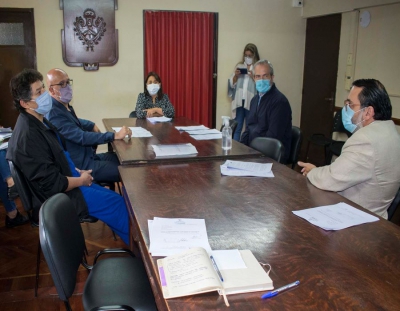 Buscan prohibir de venta ilegal de medicamentos veterinarios