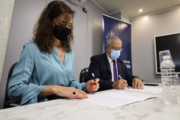 Macro don&oacute; equipamiento oftalmol&oacute;gico a Hospital