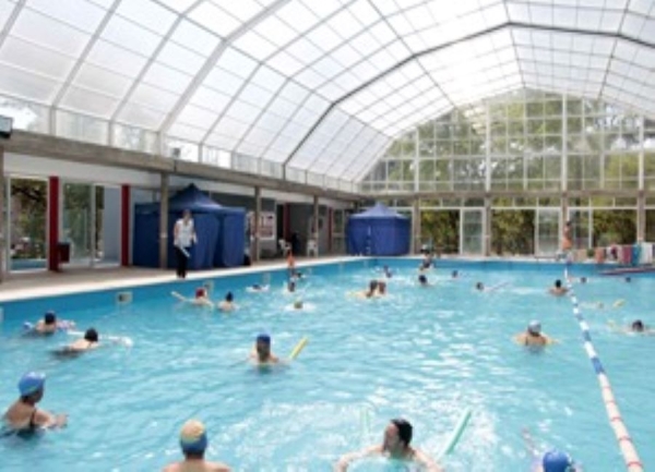Dictar&aacute;n clases de nataci&oacute;n en piletas municipales
