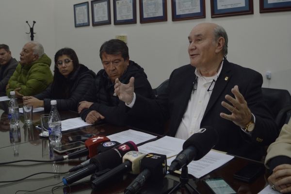 El Bloque del PJ desvincul&oacute; al Diputado Fernando Posadas