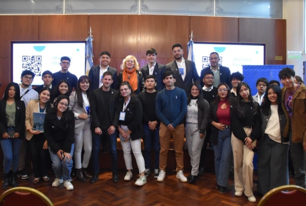Se present&oacute; la 4&ordf; edici&oacute;n de &lsquo;J&oacute;venes Dirigentes&rsquo; en la Legislatura