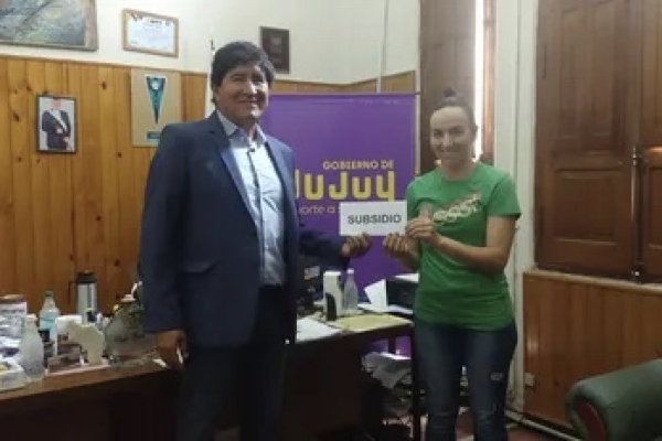 Apoyo a equipo de handball que participar&aacute; en torneo Nacional