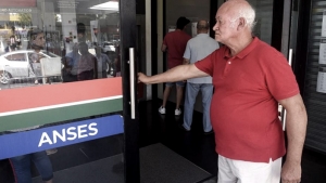 Anses anunció el cronograma de pago del bono de $ 5.000 para jubilaciones y pensiones