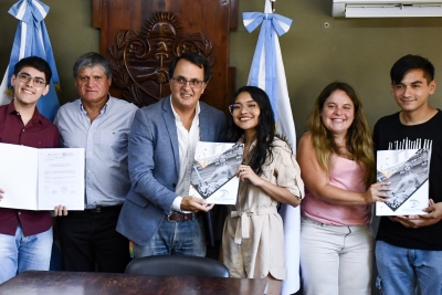 J&oacute;venes artistas representaron a Jujuy en el &aacute;lbum de Abel Pintos