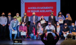 Morales entreg&oacute; recursos no reembolsables a emprendedores sustentables