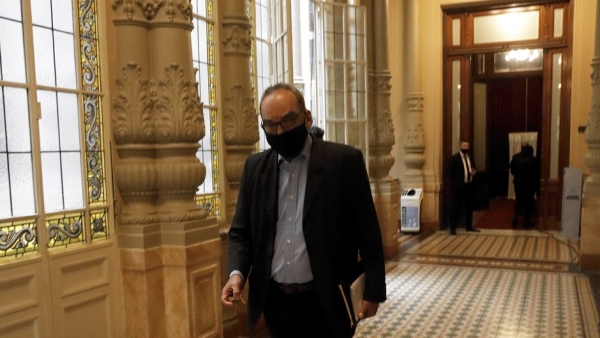 Iglesias cruz&oacute; a Manes por pedir mayor protagonismo de la UCR y profundiz&oacute; la interna de Juntos