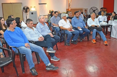 El IVUJ dialog&oacute; con empresas sobre el proyecto "Torres de Luj&aacute;n"