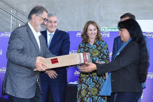 La Escuela Municipal &ldquo;Marina Vilte&rdquo; recibi&oacute; equipamiento del Programa PROMACE