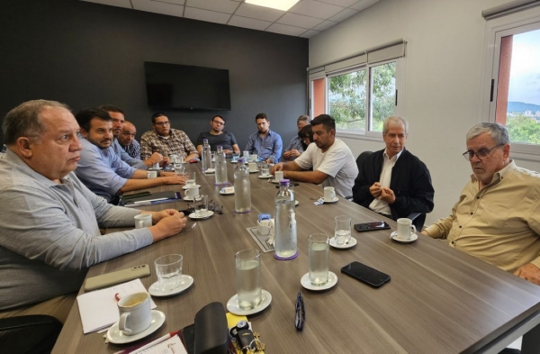 Continuan negociaciones en torno al precio del tabaco