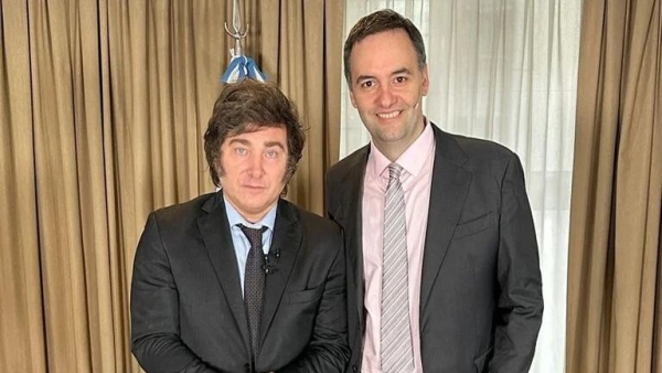 Javier Milei design&oacute; al periodista Manuel Adorni como vocero presidencial